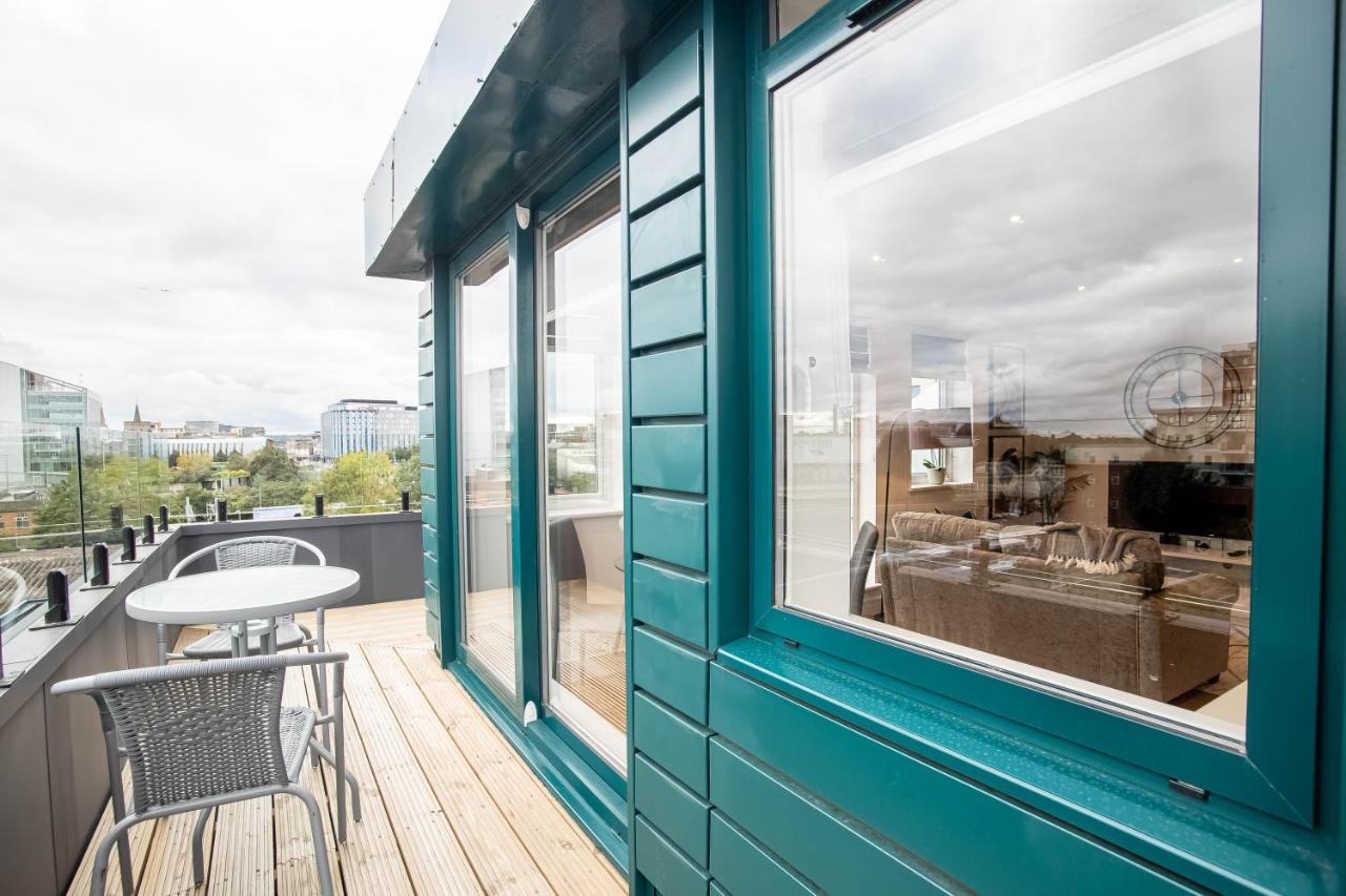 斯劳Two Bed Flat With Wrap Around Terrace Near Legoland, Windsor, Tube Station公寓 外观 照片